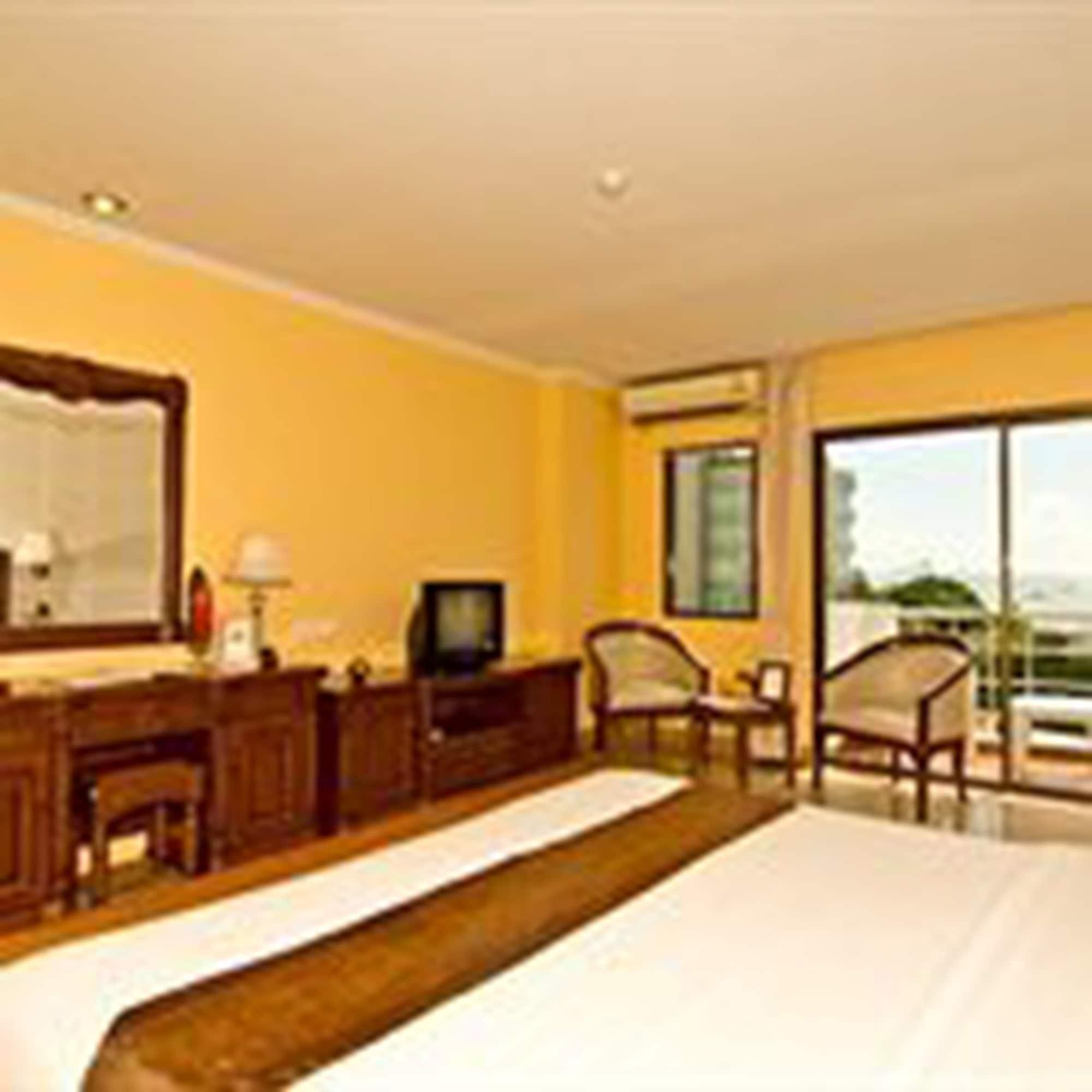 Best Beach Villa Pattaya Esterno foto
