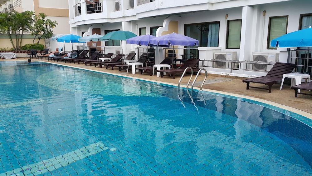 Best Beach Villa Pattaya Esterno foto